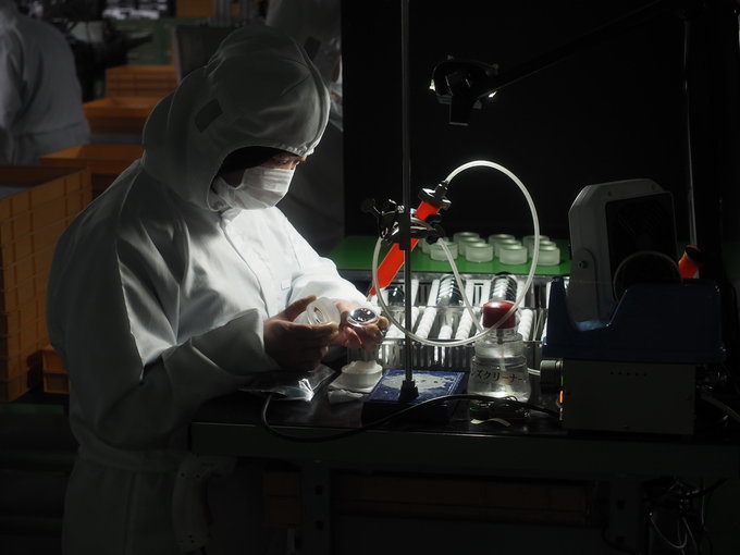 Wycieczka do fabryki obiektyw�w Sigma w Aizu - Optyka