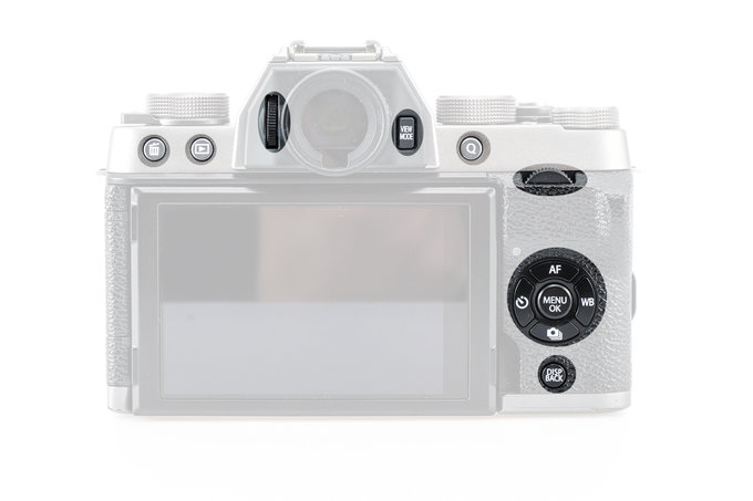 Fujifilm X-T100 - Budowa, jako wykonania i funkcjonalno