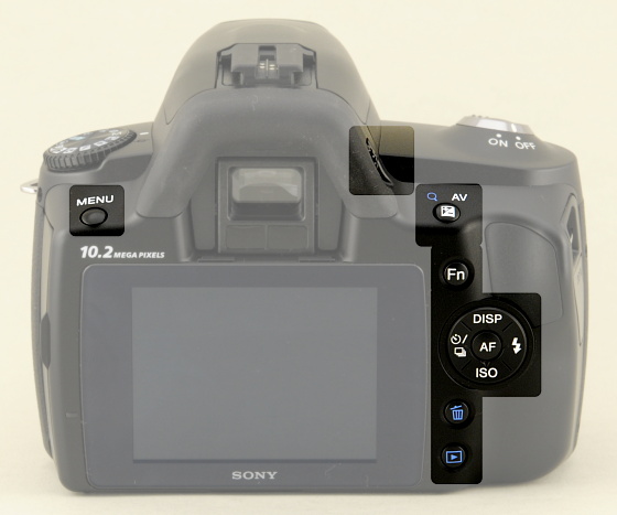 Sony Alpha DSLR-A230 - Budowa, jako wykonania i funkcjonalno