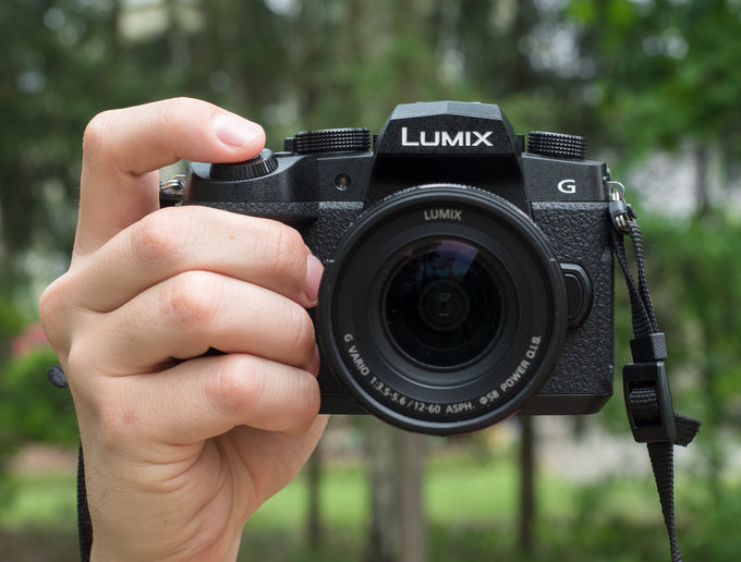 Panasonic Lumix G90 i wycieczka do Lwowa - O ergonomii Lumiksa G90 sw kilka