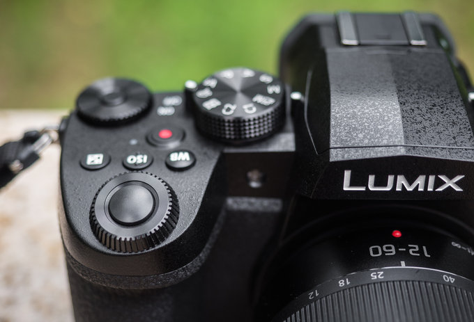 Panasonic Lumix G90 i wycieczka do Lwowa - O ergonomii Lumiksa G90 s��w kilka