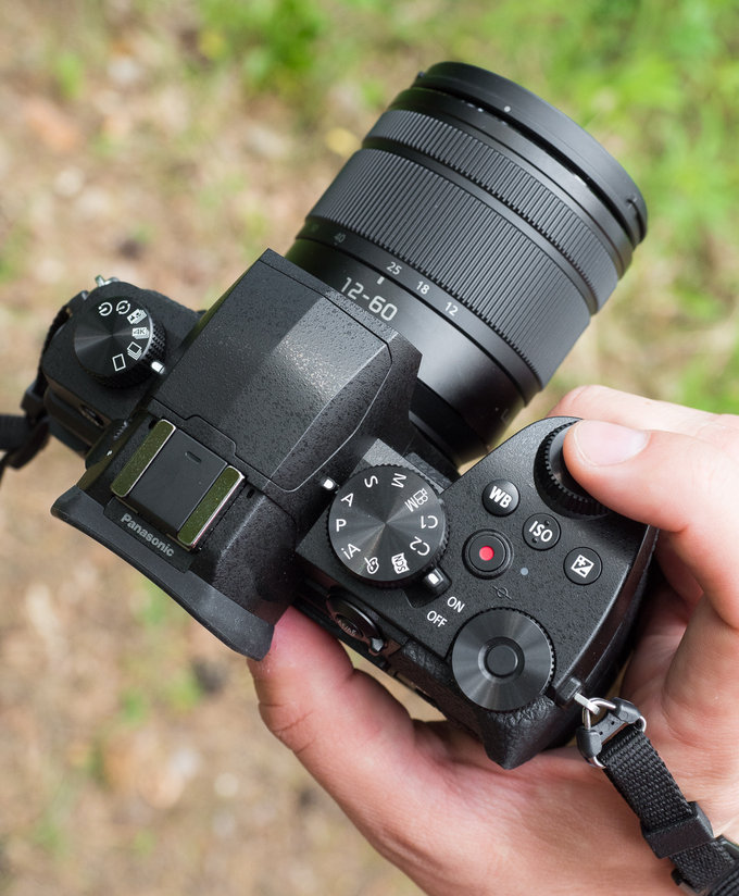 Panasonic Lumix G90 i wycieczka do Lwowa - O ergonomii Lumiksa G90 s��w kilka