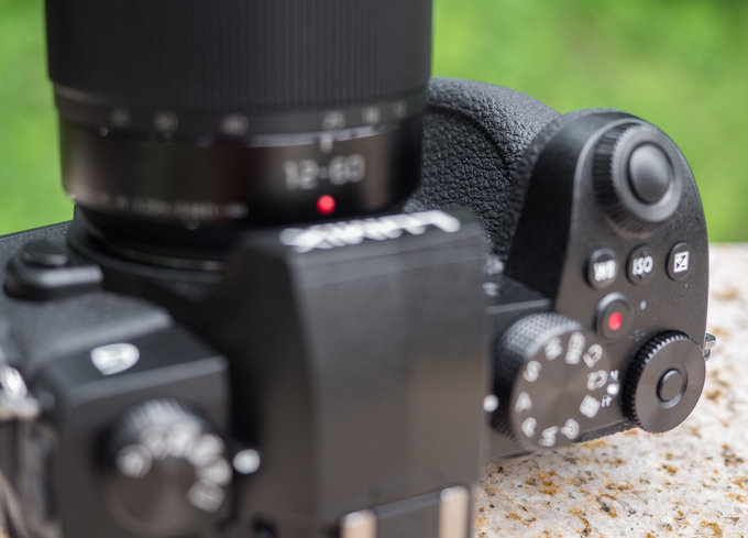 Panasonic Lumix G90 i wycieczka do Lwowa - O ergonomii Lumiksa G90 s��w kilka