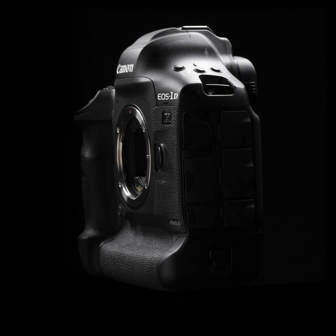 Canon EOS-1D X Mark III