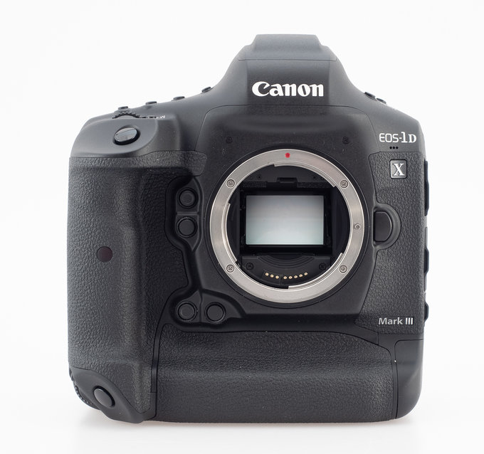Canon EOS-1D X Mark III - Budowa, jako wykonania i funkcjonalno