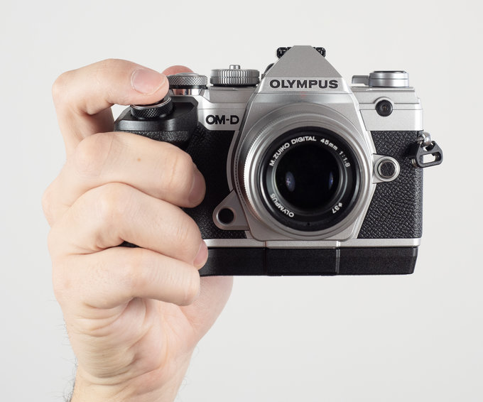 Olympus OM-D E-M5 Mark III - Uytkowanie i ergonomia