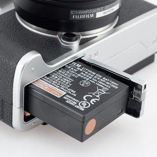 Fujifilm X-T200 - Budowa, jako wykonania i funkcjonalno