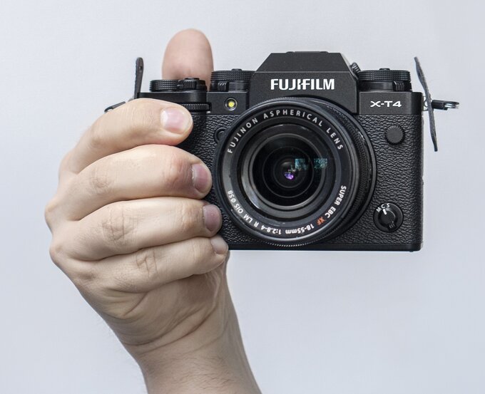 Fujifilm X-T4 - test trybu filmowego - Budowa i ergonomia