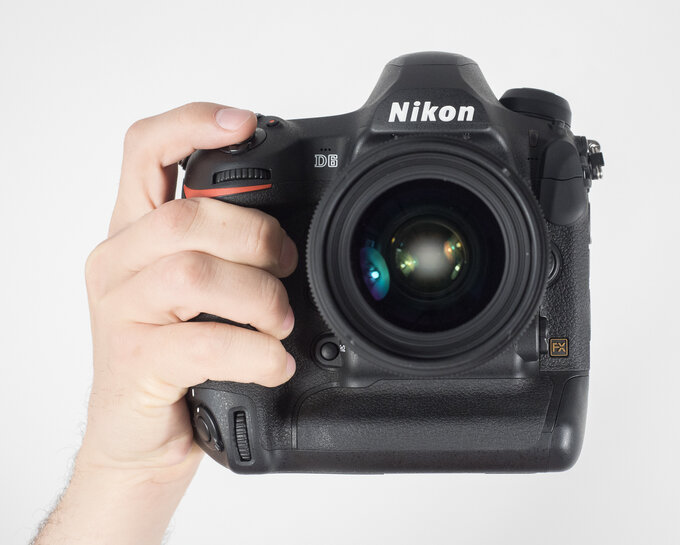 Nikon D6 - Uytkowanie i ergonomia