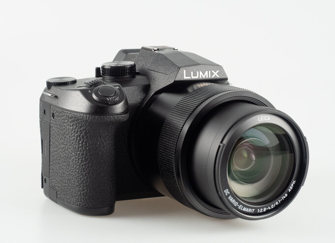 Panasonic Lumix DC-FZ1000 II - Budowa i jako wykonania