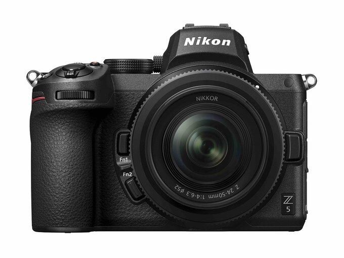 Nikon Z5 z obiektywem Nikkor Z 24-50 mm f/4-6.3