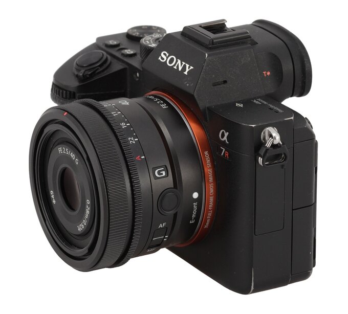 Sony FE 40 mm f/2.5 G - Wstp