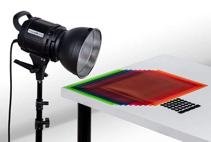 Zestaw promocyjny Quadralite VideoLED 600