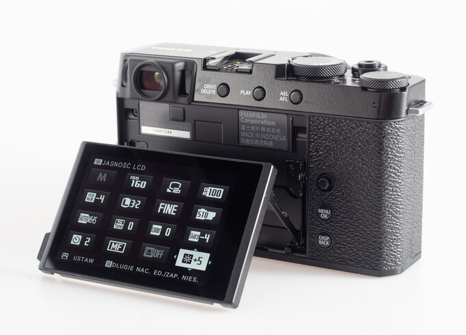 Fujifilm X-E4 - Budowa, jako wykonania i funkcjonalno