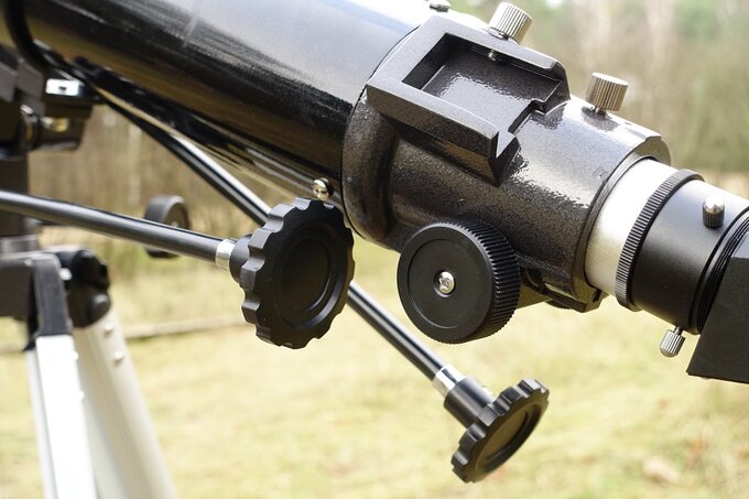 Sky-Watcher 90/900 -  na dobry pocztek - Mechanika – prosta, ale nie prymitywna