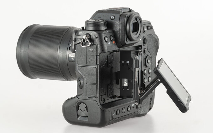 Nikon Z9 - test trybu filmowego - Budowa i ergonomia