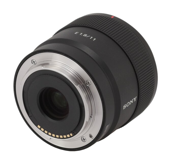 Sony E 11 mm f/1.8 - Budowa i jako wykonania