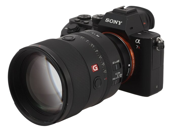 Sony FE 135 mm f/1.8 GM - Wstp