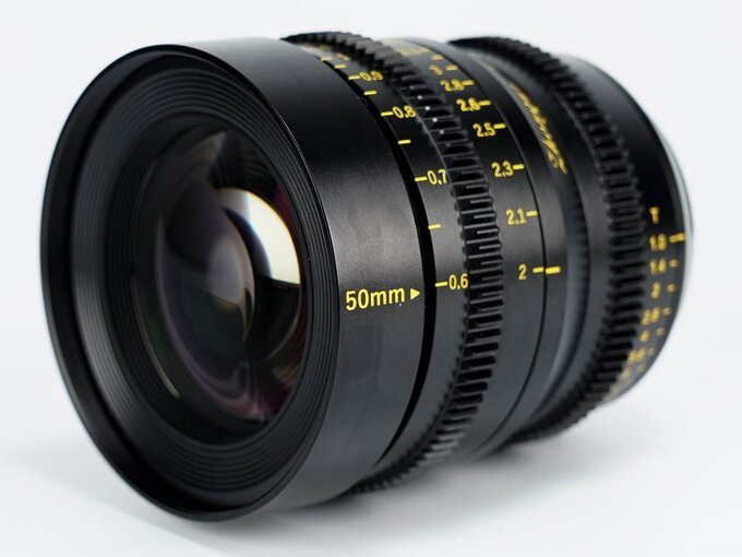 Mitakon Speedmaster 50 mm T1 MFT Cine