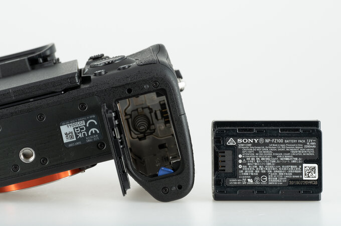 Sony A7R V - Budowa, jako wykonania i funkcjonalno