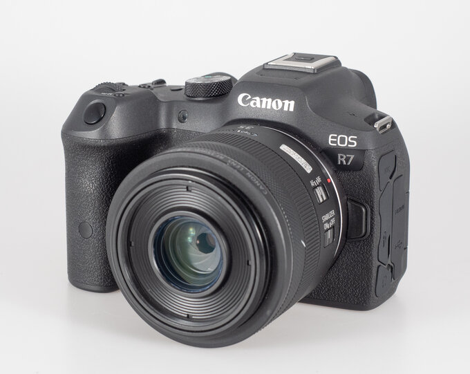 Canon EOS R7 - Wstęp