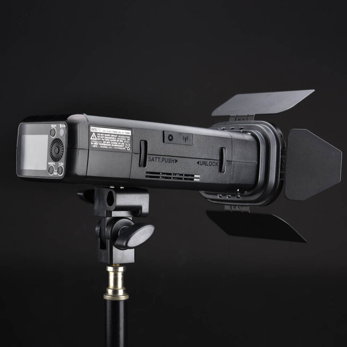 Promocja na lampy Godox AD200