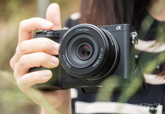 TTartisan AF 27 mm f/2.8 z nowymi mocowaniami
