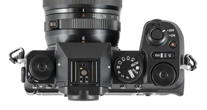 Fujifilm X-S20 - test trybu filmowego - Budowa i ergonomia