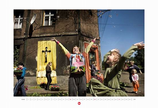 Aukcja kalendarza Leica 2010 dla WO�P