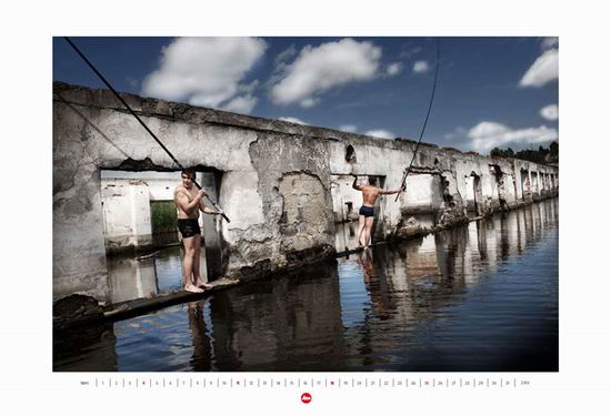 Aukcja kalendarza Leica 2010 dla WO�P