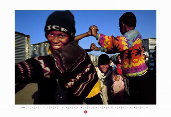 Aukcja kalendarza Leica 2010 dla WO�P