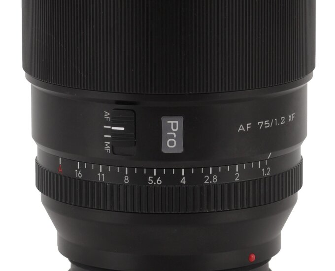Viltrox AF 75 mm f/1.2 - Budowa i jako wykonania