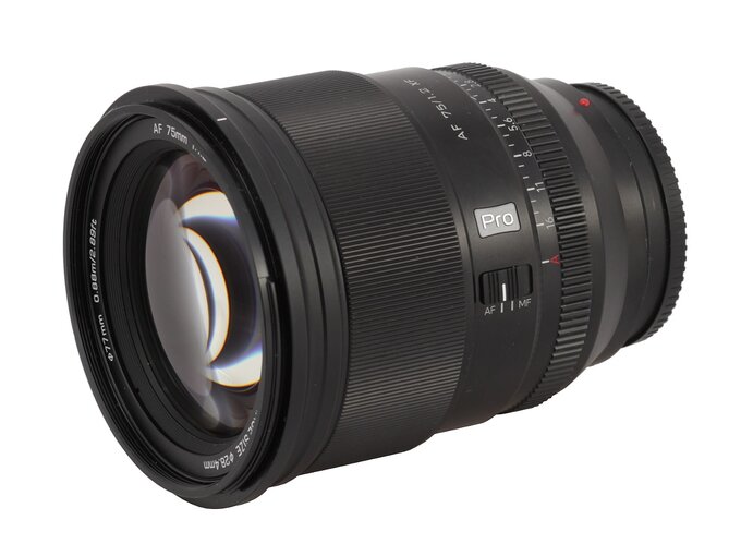Viltrox AF 75 mm f/1.2 - Budowa i jako wykonania