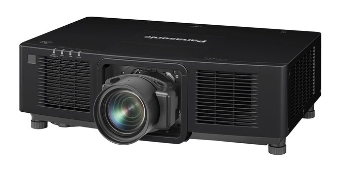 Projektory Panasonic na torze kartingowym