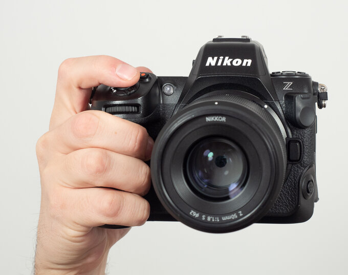 Nikon Z8 - Uytkowanie i ergonomia