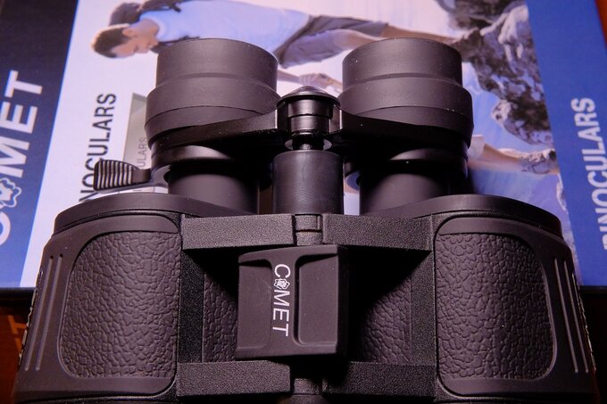 Lornetka COMET ZOOM 10-90x80, czyli czego nie kupowa pod choink - Mechanika