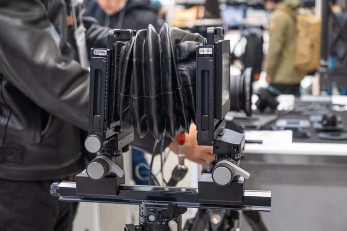 Targi CP+ 2024 - relacja - Aparaty cyfrowe i analogowe