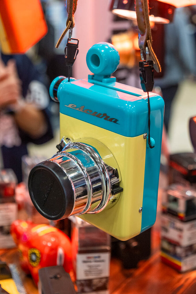 Targi CP+ 2024 - relacja - Aparaty cyfrowe i analogowe