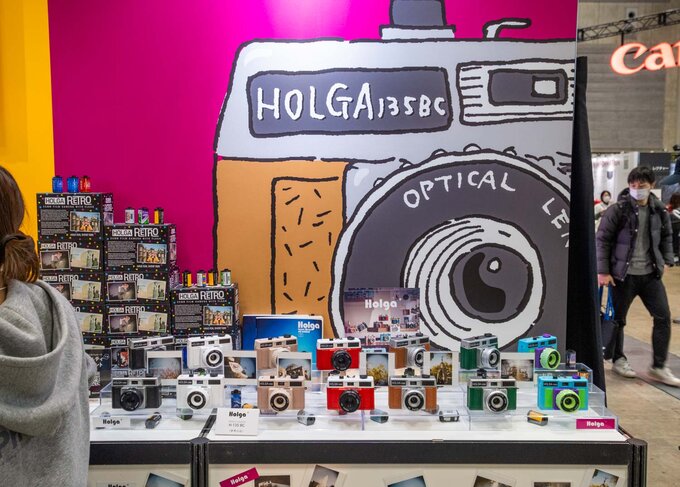 Targi CP+ 2024 - relacja - Aparaty cyfrowe i analogowe