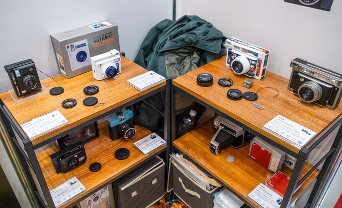 Targi CP+ 2024 - relacja - Aparaty cyfrowe i analogowe