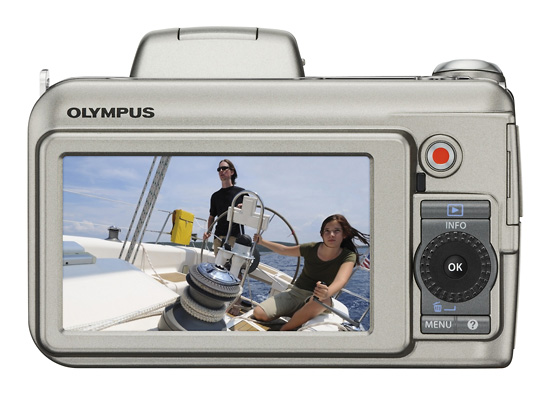 Olympus SP-800 UZ oraz SP-600 UZ