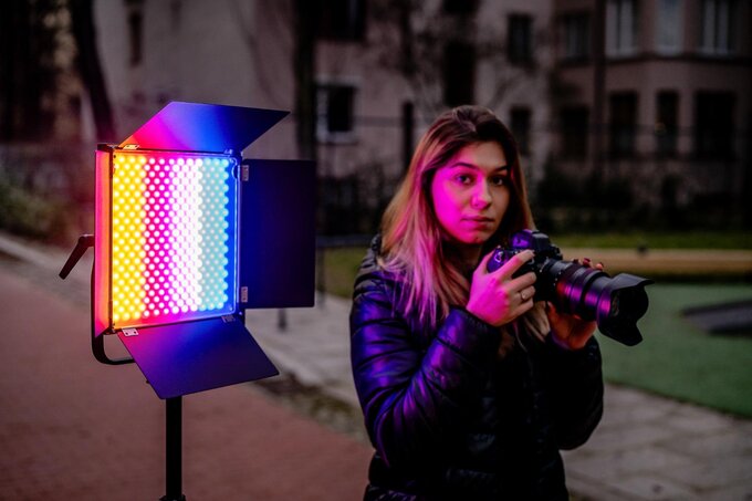Newell RGB Vividha Effect