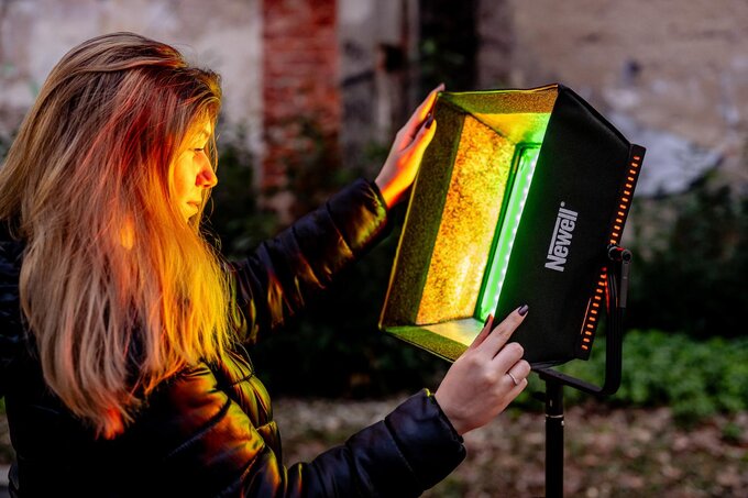 Newell RGB Vividha Effect