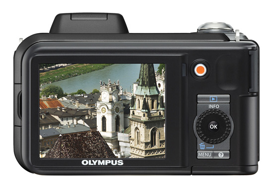 Olympus SP-800 UZ oraz SP-600 UZ