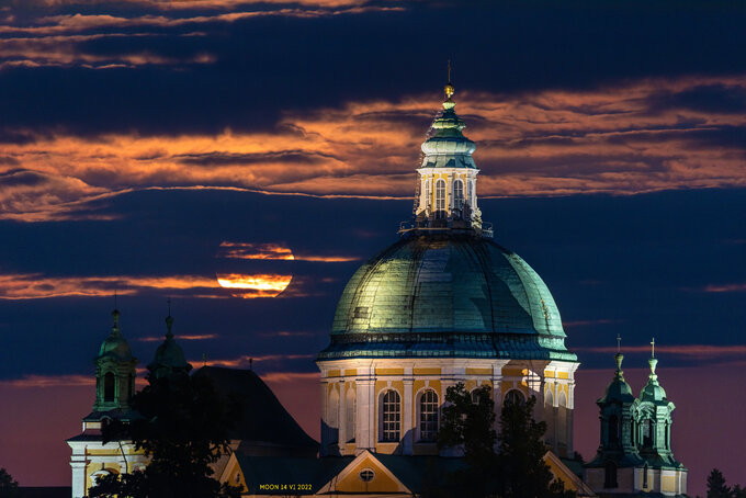 Teleobiektywy Sigma w astrofotografii - Fotografia krajobrazowa z Ksiycem i Socem