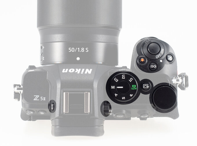 Nikon Z5 II - Budowa, jako wykonania i funkcjonalno