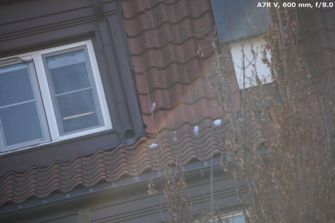 Sony FE 400-800 mm f/6.3-8 G OSS - Odblaski