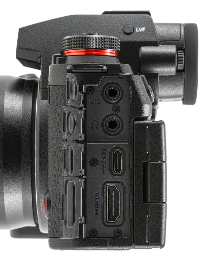 Panasonic Lumix S1R II - test trybu filmowego - Budowa i ergonomia