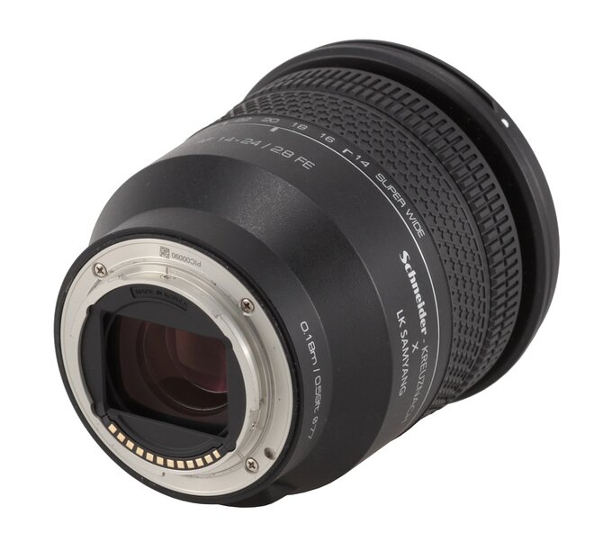 Samyang AF 14-24 mm f/2.8 FE - Budowa i jako wykonania