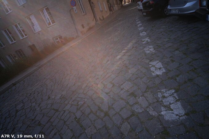 Samyang AF 14-24 mm f/2.8 FE - Odblaski